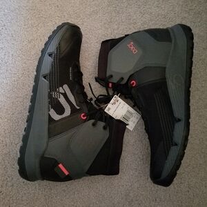 Adidas Five Ten Trailcross Core Black Grey Solar Red